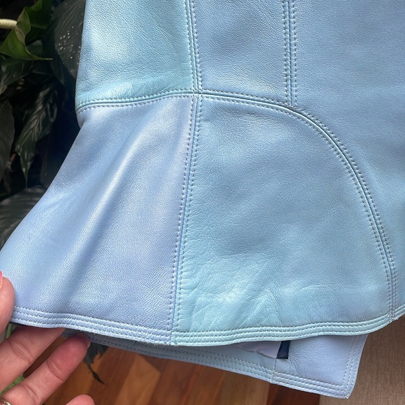 White House Black Market 100% Leather Blue Jackey - Picture 10 of 12